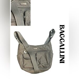 Baggallini Gray animal print Crossbody Bag